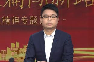 霍里：萧华和裁判携手让比赛没了防守 做什么都是犯规